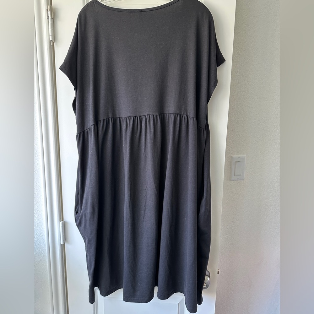 Mittoshop Black V-Neck Mini Dress with Pockets - Picture 5 of 5